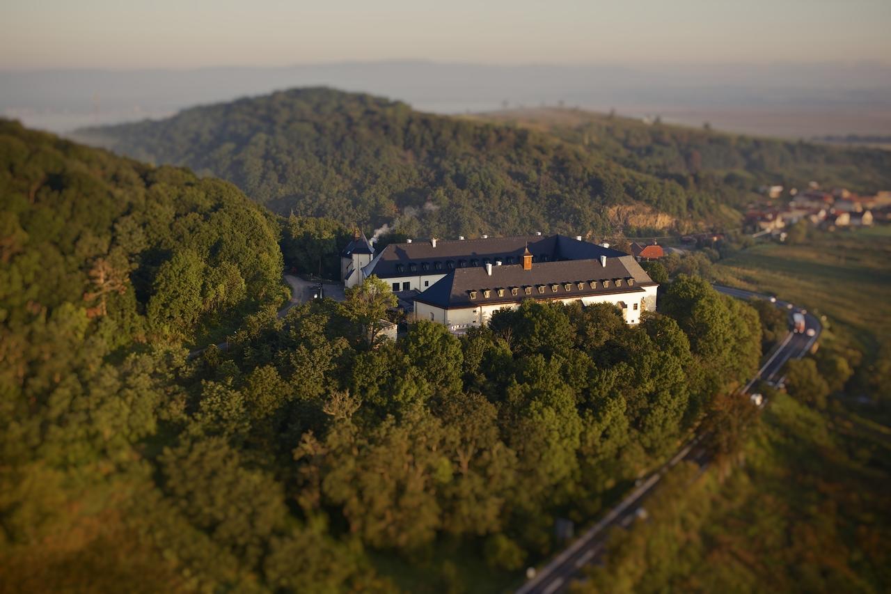 Hotel Grand Vígľaš Zvolen Exterior foto